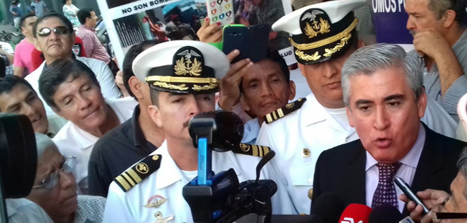 Fiscalía recibe declaración de oficial de la Armada acusado de insubordinación