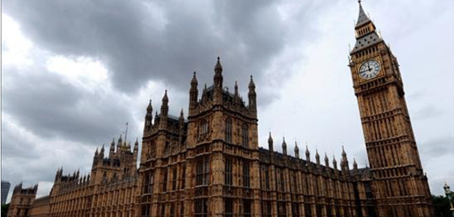 Banda de pedófilos pudo haber operado en Parlamento británico durante décadas