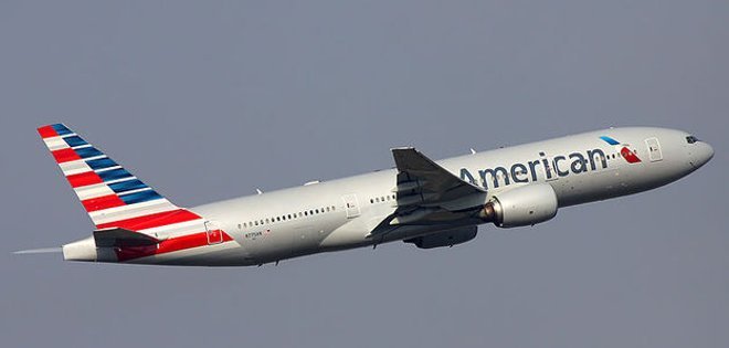Una adolescente envía una falsa amenaza terrorista a American Airlines
