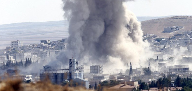 Los bombardeos de la coalición en Siria dejaron 553 muertos en un mes (ONG)