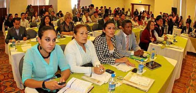 Ejecutivo y asambleístas revisan varios temas del COIP en Quito