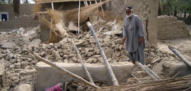 Emerge una isla a 200 metros de la costa tras el terremoto en Pakistán