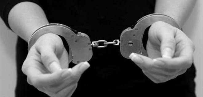 Cuatro mujeres detenidas por tratar de ingresar objetos prohibidos a la cárcel
