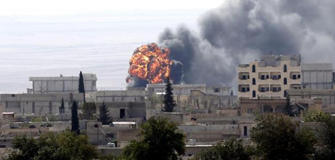 El régimen intensifica los bombardeos contra el norte y el centro de Siria
