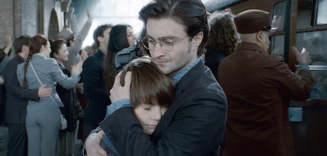 Harry Potter vuelve a las librerías con 36 años y tres hijos