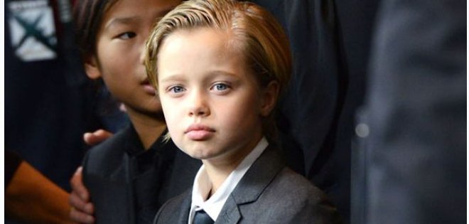 Angelina Jolie y Brad Pitt apoyan a su hija, quien se siente un niño