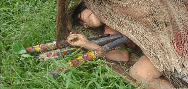 Tribunal de Ecuador prohíbe difusión de libro sobre matanza entre indígenas