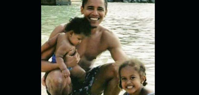 Publican foto de Barack Obama con sus hijas por el Día del Padre