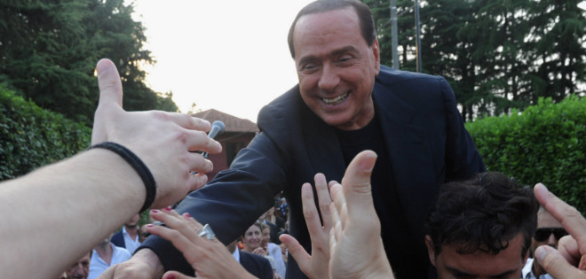 La Justicia da un respiro a Berlusconi al absolverle por el caso &quot;Ruby&quot;
