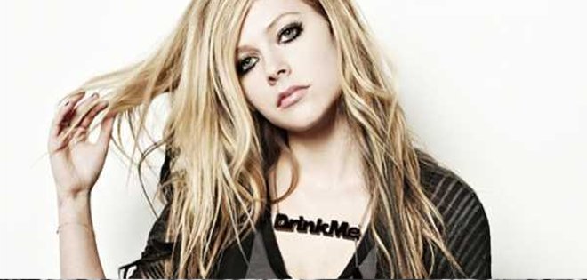 Avril Lavigne cantará villancicos navideños