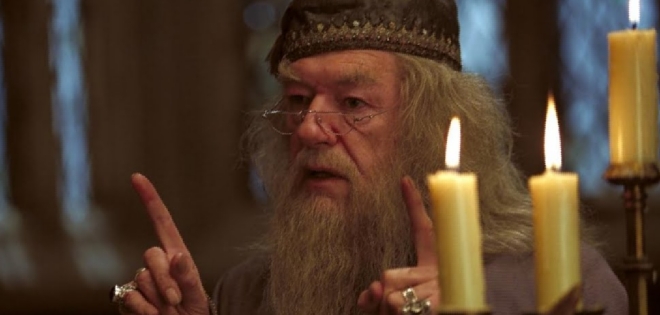 J.K. Rowling le escribe como Dumbledore a única sobreviviente de tiroteo en Texas