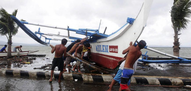 El Hagupit deja 28 muertos y 1,8 millones de desplazados en Filipinas