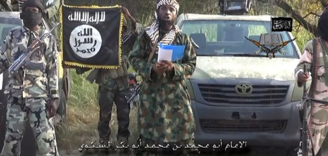 El jefe del grupo islamista nigeriano Boko Haram desmiente su muerte en un vídeo