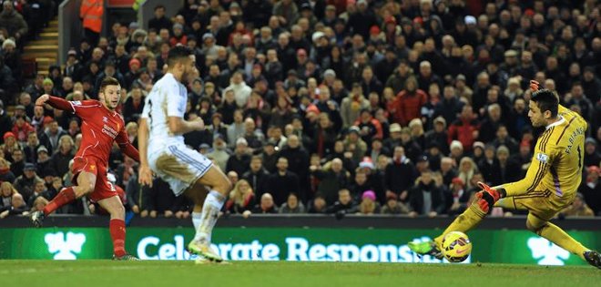 El Liverpool golea al Swansea y despide el año con victoria