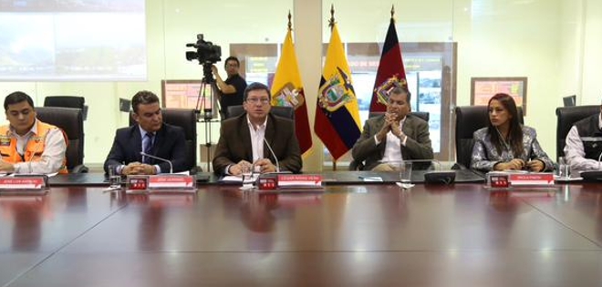Ecuador solicitará ayuda internacional para combatir incendios forestales