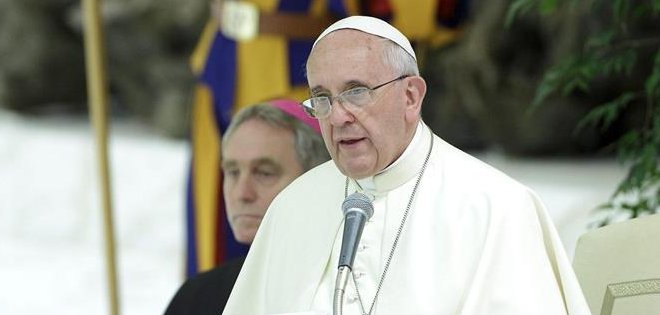 El papa afirma que hoy el fútbol dirá en Roma &quot;no&quot; a la discriminación