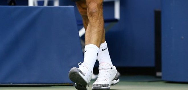 Federer vuela en &quot;los zapatos de Air Jordan&quot;
