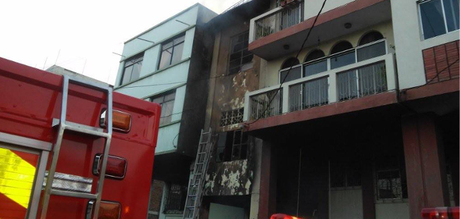 Incendio en vivienda del centro de Guayaquil deja mujer fallecida