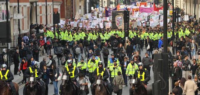 Manifestación en Londres por aumento de salarios