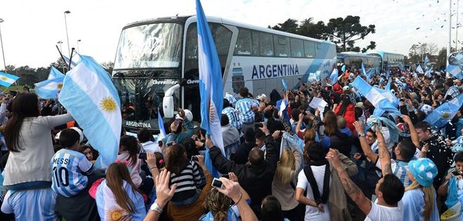 Selección argentina cancela saludo a aficionados en centro de Buenos Aires