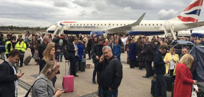 Evacuaron el aeropuerto de Londres por un &quot;incidente químico&quot;