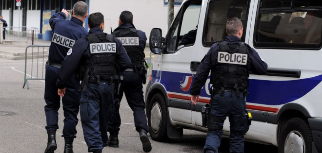 Sexagenario deja dos heridos tras tiroteo en un supermercado en Francia