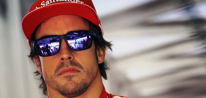 Alonso: Tengo contrato y mi intención es seguir en Ferrari
