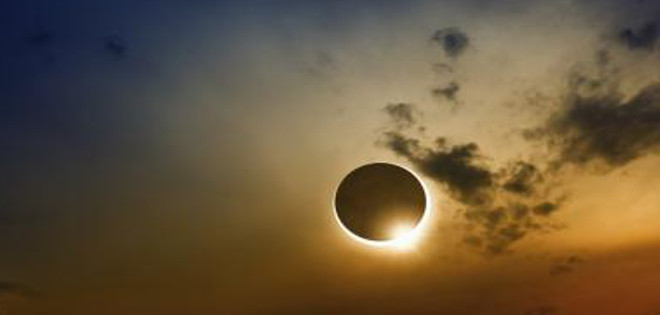 Día de la Mujer coincidirá con un eclipse total de sol