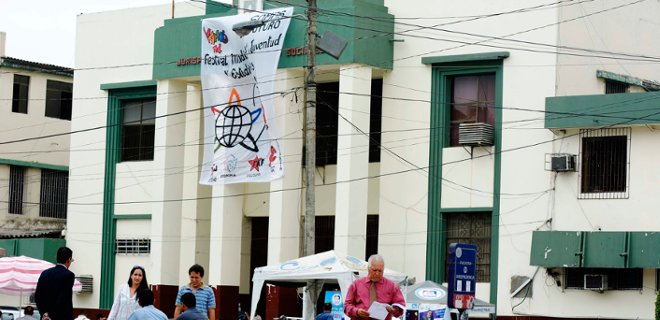 Universidad de Guayaquil se prepara para evaluación en facultad de Jurisprudencia