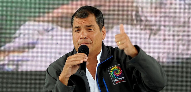 Correa: Es mi deber revisar mi decisión de no lanzarme a la reelección