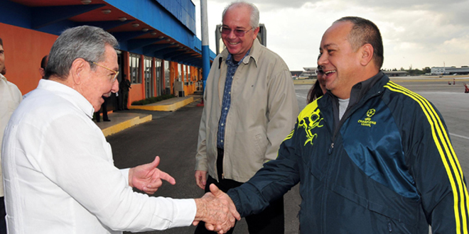 Diosdado Cabello se reunió en La Habana con Raúl Castro en visita a Cuba