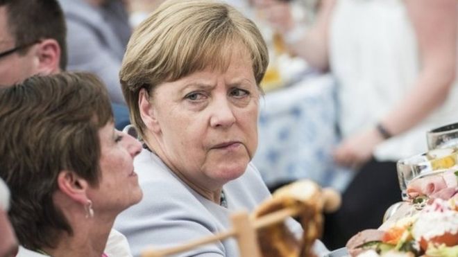 Europa &quot;ya no puede confiar completamente&quot; en Estados Unidos y Reino Unido, dice Angela Merkel