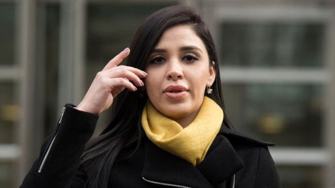 La esposa del Chapo Guzmán que acompaña al capo en su juicio
