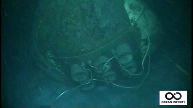 Las primeras imágenes del submarino a 907 metros de profundidad
