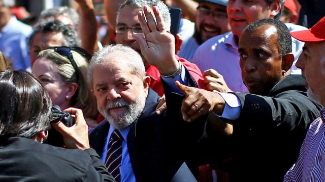 Lula denuncia &quot;caza de brujas&quot; en nueva comparecencia ante el juez Moro