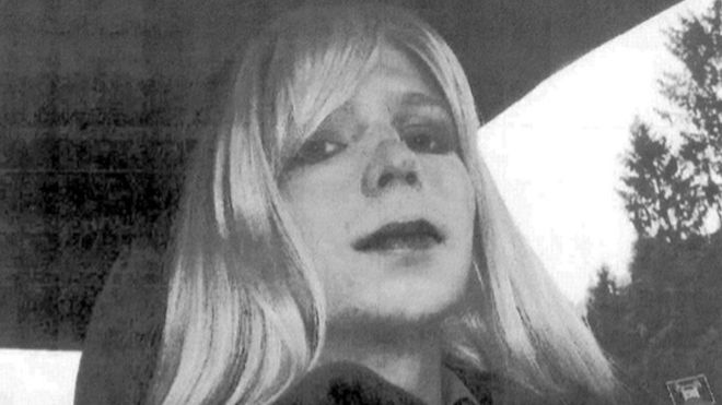 Liberan a Chelsea Manning, quien filtró documentos de EE.UU. a WikiLeaks