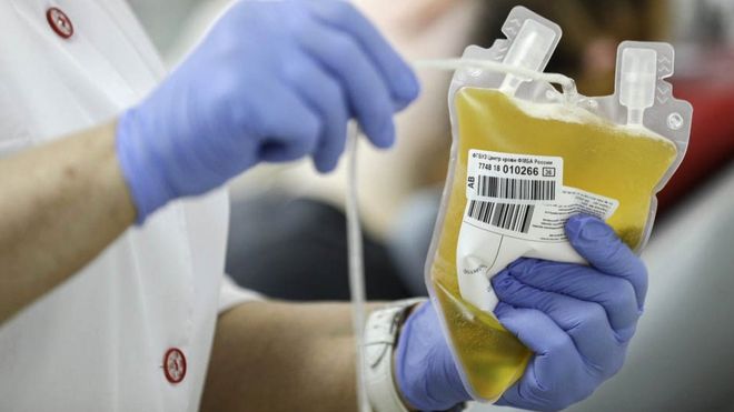 La millonaria industria del plasma sanguíneo y la controversia que genera