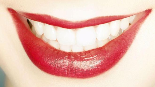 Por qué tener los dientes blancos no significa que estén sanos
