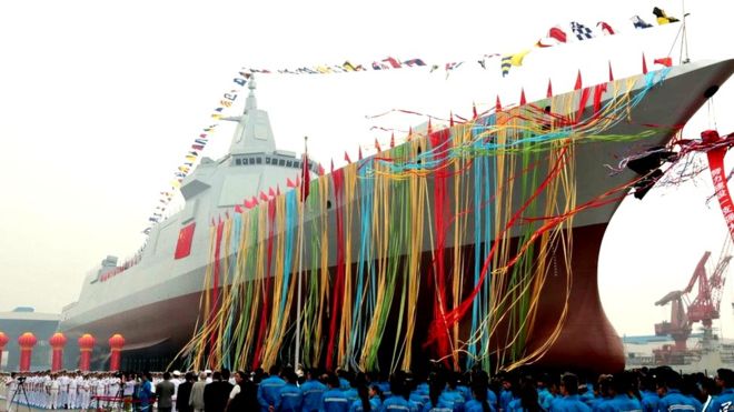 El avanzado buque destructor con el que China quiere imponer su poderío