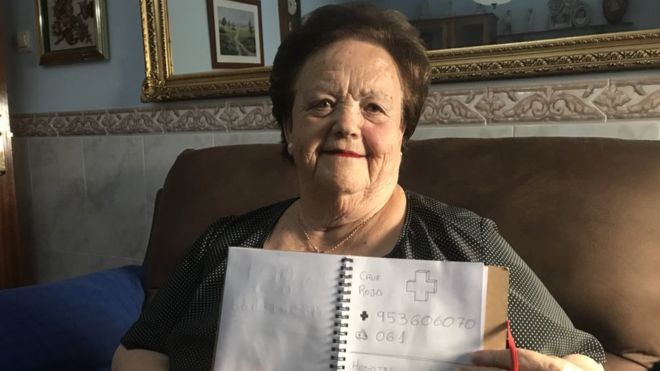 Crea agenda con dibujos para su abuela que no sabe leer