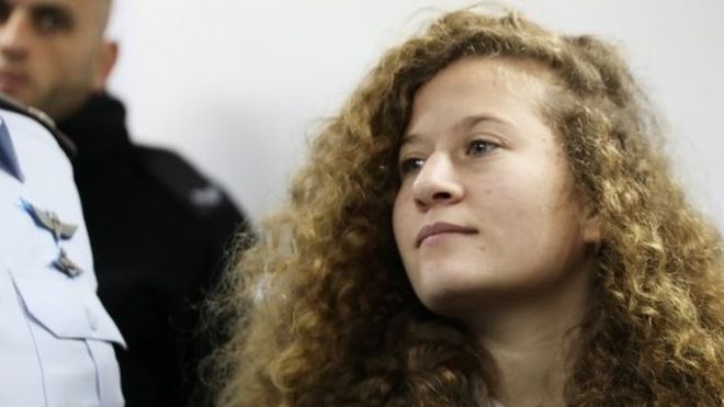 Ahed Tamimi, la adolescente palestina que abofeteó a un soldado de Israel