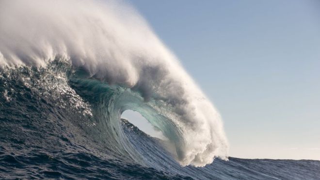 La ola más grande de la historia del hemisferio sur