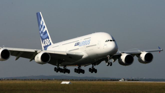 ¿Está en vías de extinción el A380, el avión de pasajeros más grande del mundo?