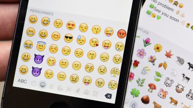 Mano tomando selfie, aguacate y cara de mentiroso: estos son algunos de los nuevos emojis que aparecerán en tu teléfono