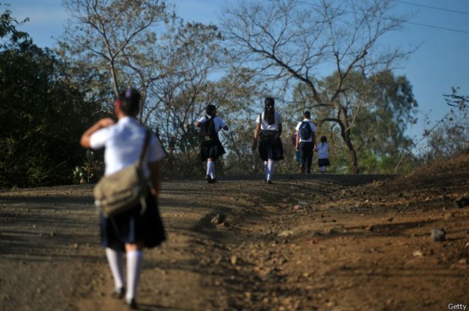 Por qué hay niñas en Nicaragua que temen ir al baño en la escuela