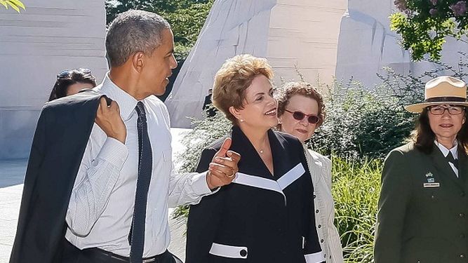 EE.UU. espió avión presidencial de Rousseff y a sus ministros clave