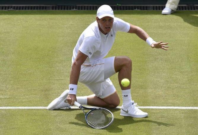 Berdych accede a segunda ronda de Wimbledon