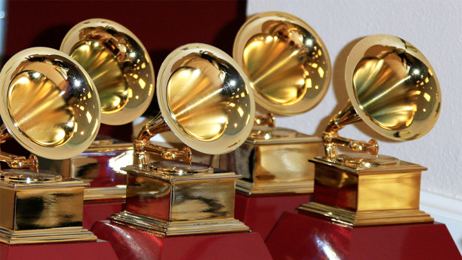 Metallica, John Legend y Carrie Underwood actuarán en los Grammy