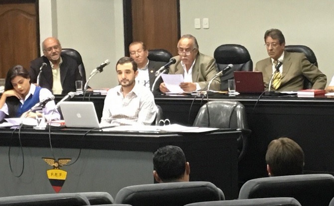 Tribunal de apelaciones de la FEF reduce sanción de Galo Cárdenas
