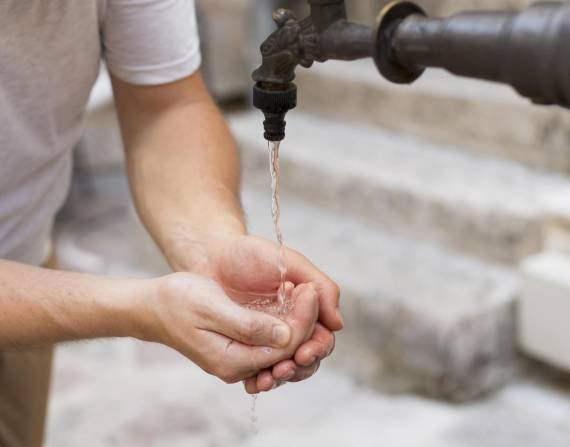 Quito | El servicio de agua potable se suspende en barrios de Llano Chico desde las 21:00 del 6 de mayo